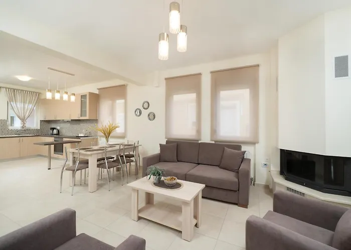 Tatil Evi Nik-ntin Deluxe *